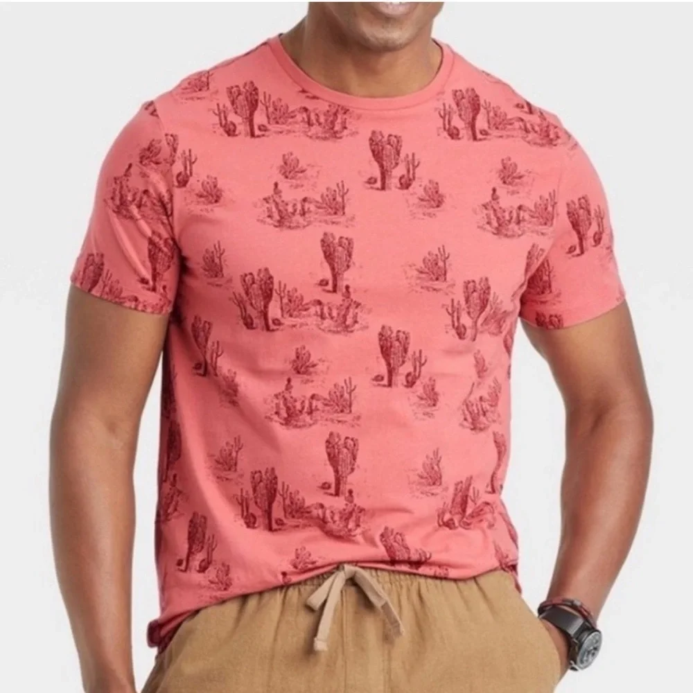 Men’s Goodfellow Cactus T-shirt Sz Large EUC Two different shades of Red